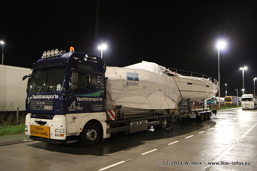 MAN-TGA-Sleepy-071211-01.jpg