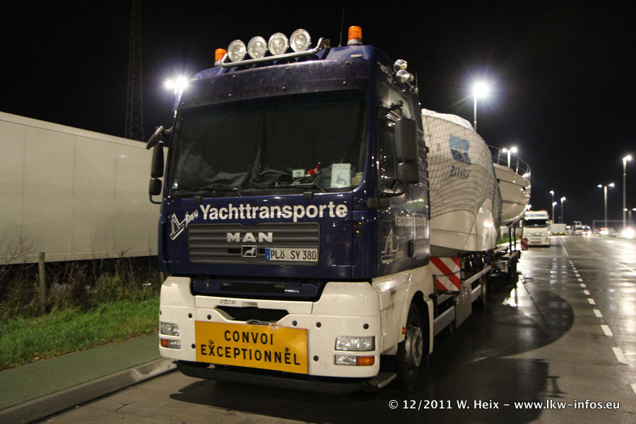 MAN-TGA-Sleepy-071211-03.jpg