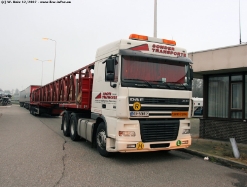 DAF-XF-95530-Sondertransporte-002-131207-02