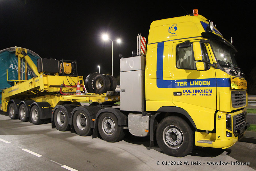 Volvo-FH16-II-700-ter-Linden-210112-05.jpg