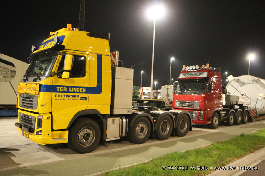 Volvo-FH16-II-700-ter-Linden-300911-03.jpg