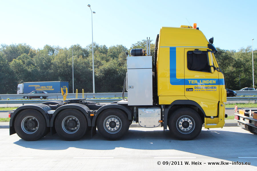 Volvo-FH16-II-700-ter-Linden-300911-09.jpg