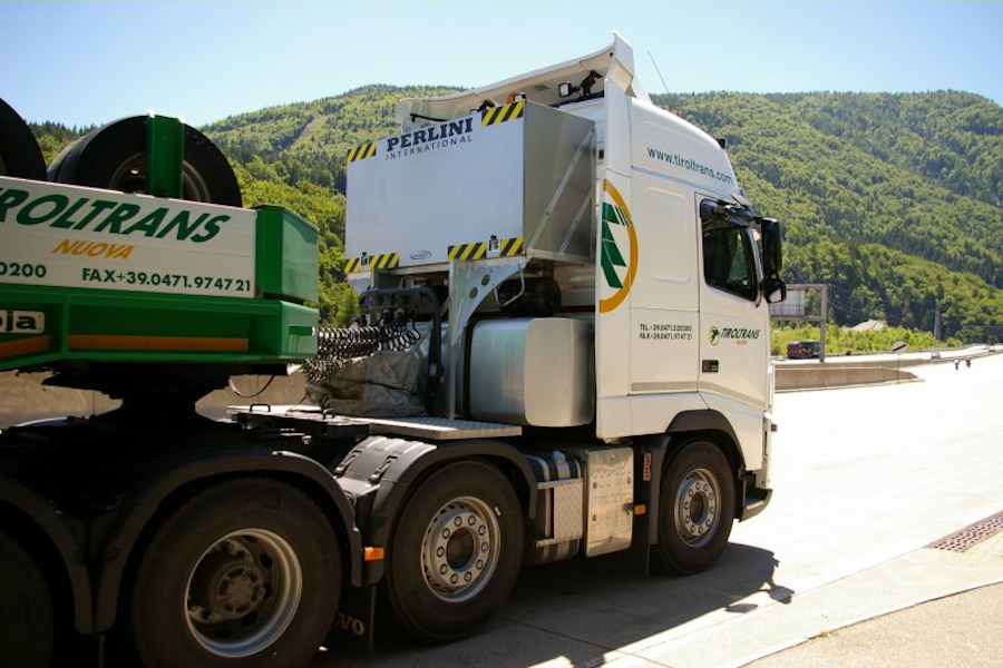 Volvo-FH-16-II-Tiroltrans-Mitteregger-181010-04.jpg - Wolfgang Mitteregger