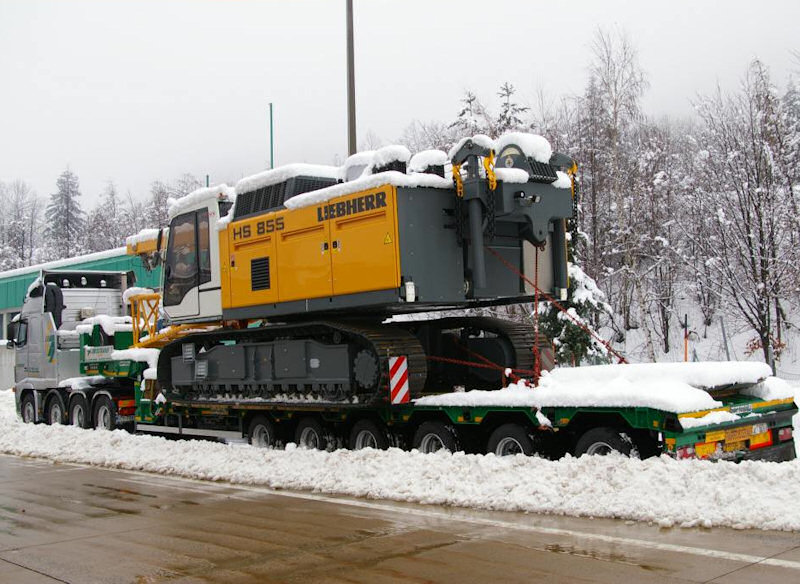 Volvo-FH-Tirol-Trans-Mitteregger-211208-03.jpg - W. Mitteregger