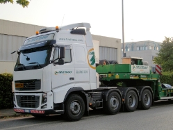Volvo-FH-II-Tiroltrans-DS-260610-03