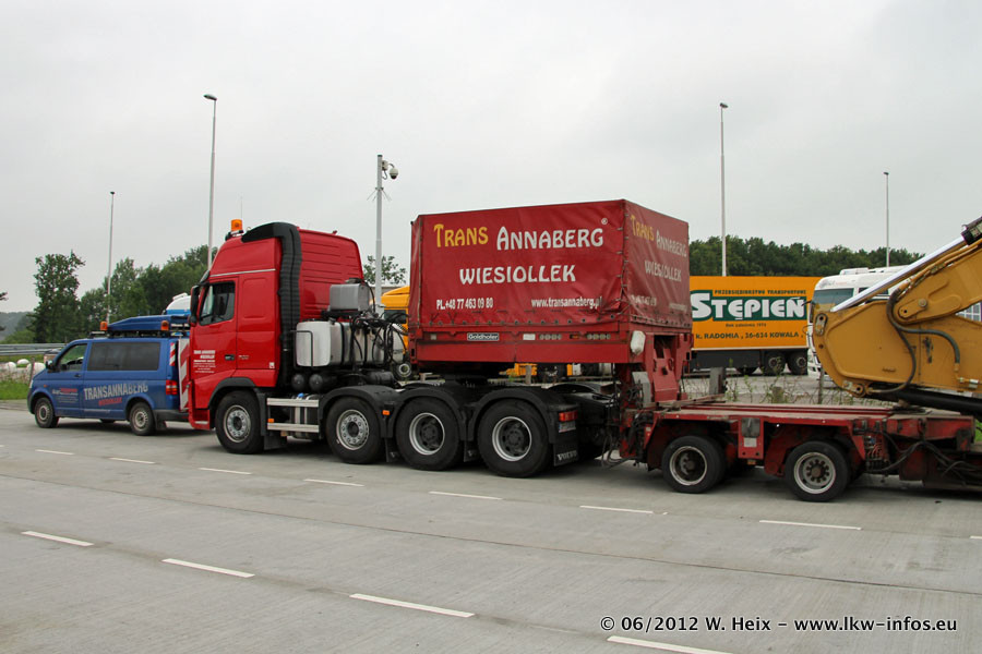 Volvo-FH16-II-700-Trans-Annaberg-270612-13.jpg