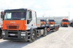 Universal-Transport-290809-057