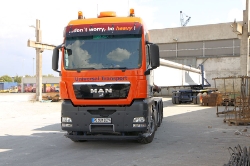 Universal-Transport-290809-081