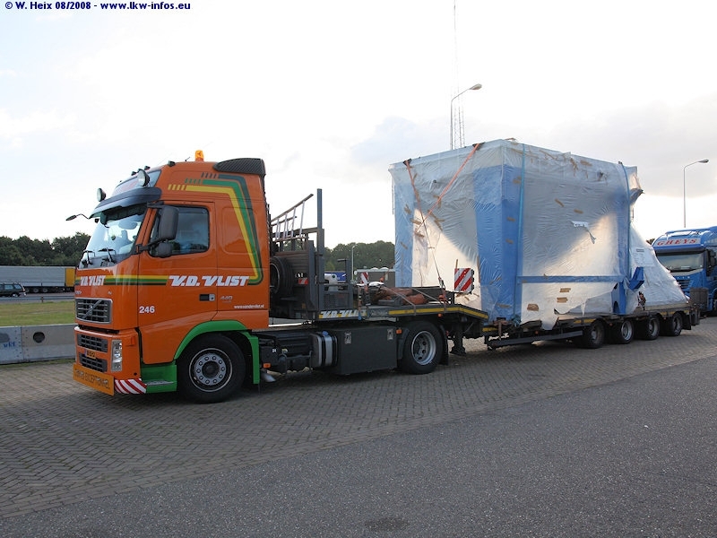 Volvo-FH-440-vdVlist-246-130808-03.jpg