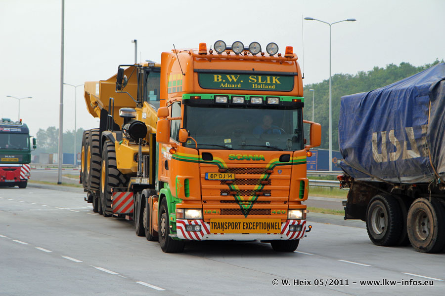 Scania-124-L-420-Slik-vdVlist-100511-01.jpg