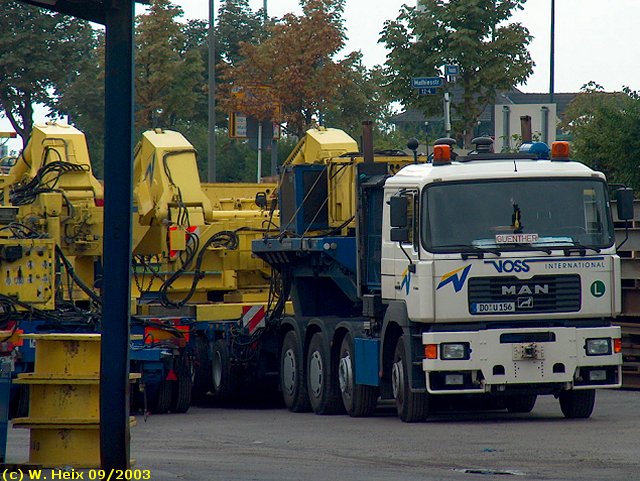 MAN-F2000-Evo-41604-Schwertransport-Voss.jpg