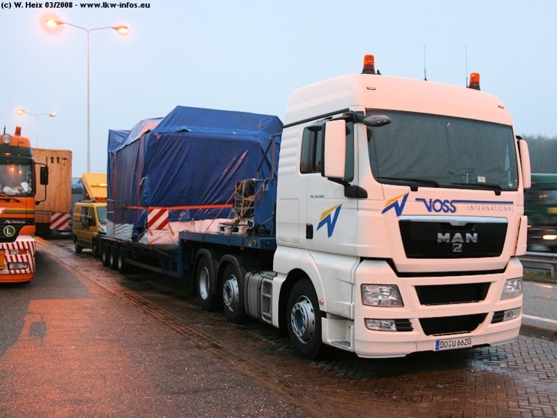 MAN-TGX-26480-Voss-260308-01.jpg