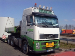 Volvo-FH-520-Vossmann-Andes-140509-01