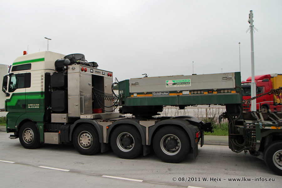 MAN-TGX-41680-Westdijk-050811-09.JPG