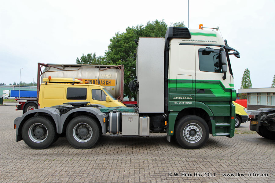MB-Actros-3-3351-Westdijk-170511-04.JPG