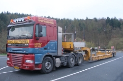 DAF-XF-105410-vdWetering-Holz-150810-01
