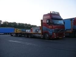 Volvo-FH12-vdWetering-Holz-040608-01