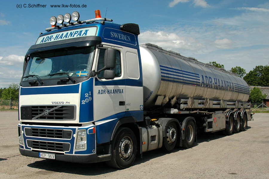 Volvo-FH-400-ADR-Schiffner-131107-01.jpg - Carsten Schiffner
