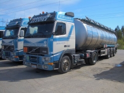 Volvo-FH12-380-ADR-Hagen-270705-01