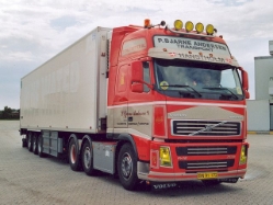 Volvo-FH12-460-PBA-Wittenburg-010205-02