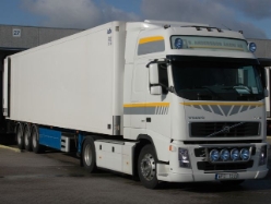 Volvo-FH12-Andersson-Schiffner-300605-01