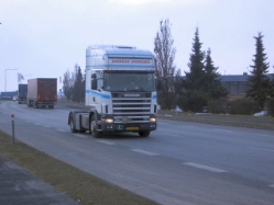 Scania-124-L-420-Andresen-Stober-260406-51