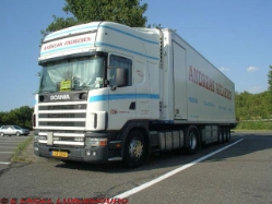 Scania-124-L-420-Andresen-Engel-180806-01