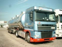DAF-XF-Anhalt-Scholz-010506-01