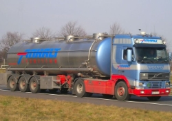 Volvo-FH12-380-Anhalt-Elskamp-120406-01