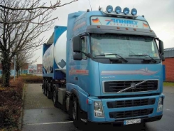 Volvo-FH12-420-Anhalt-Kolmorgen-181204-01