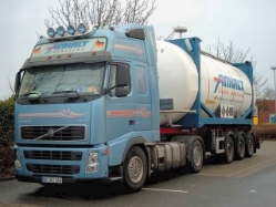 Volvo-FH12-420-Anhalt-Kolmorgen-181204-06