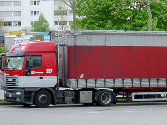Iveco-EuroStar-Arcese-Hefele-290504-I.jpg - Martin Hefele