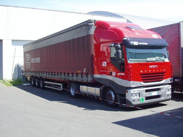 Iveco-Stralis-AS-PLSZ-Arcese-Holz-310104-1.jpg - Frank Holz