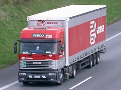 Iveco-EuroStar-Arcese-Szy-180404-1