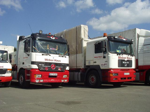 MB-Actros-1848-MAN-F2000-Evo-Arens-Falz-220504-1.jpg - D. Falz