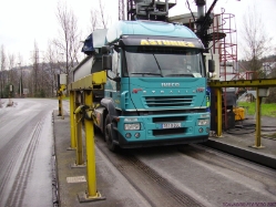 Iveco-Stralis-AT-Aviles-F-Pello-200607-01-ESP