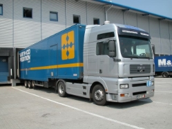 MAN-TGA-XXL-Barth-Schiffner-100205-01