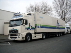 Volvo-FH12-Baumann-Strauch-110106-01