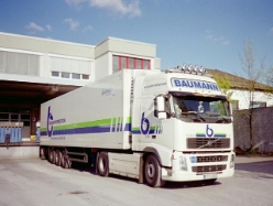 Volvo-FH12-Baumann-Strauch-220504-1