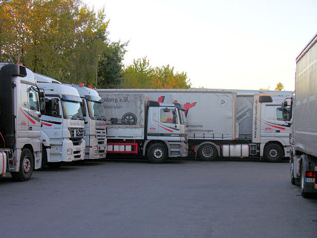 Fuhrpark-Bender-Nevelsteen-221006-03.jpg - Patrick Nevelsteen