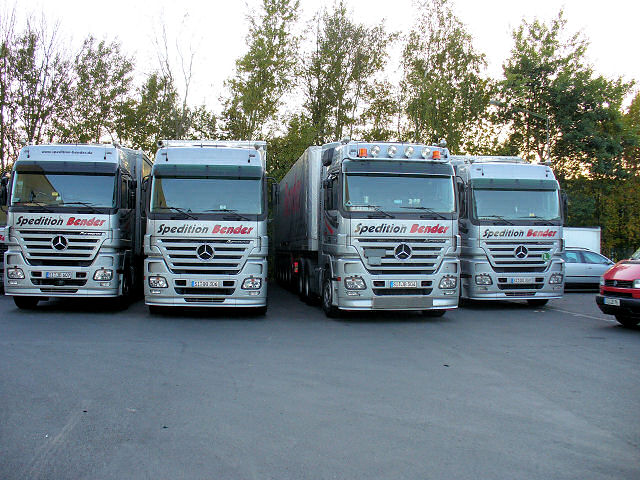 Fuhrpark-Bender-Nevelsteen-221006-09.jpg - Patrick Nevelsteen