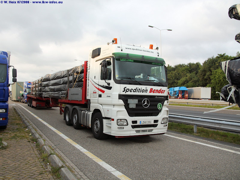 MB-Actros-MP2-2546-Bender-100708-01.jpg