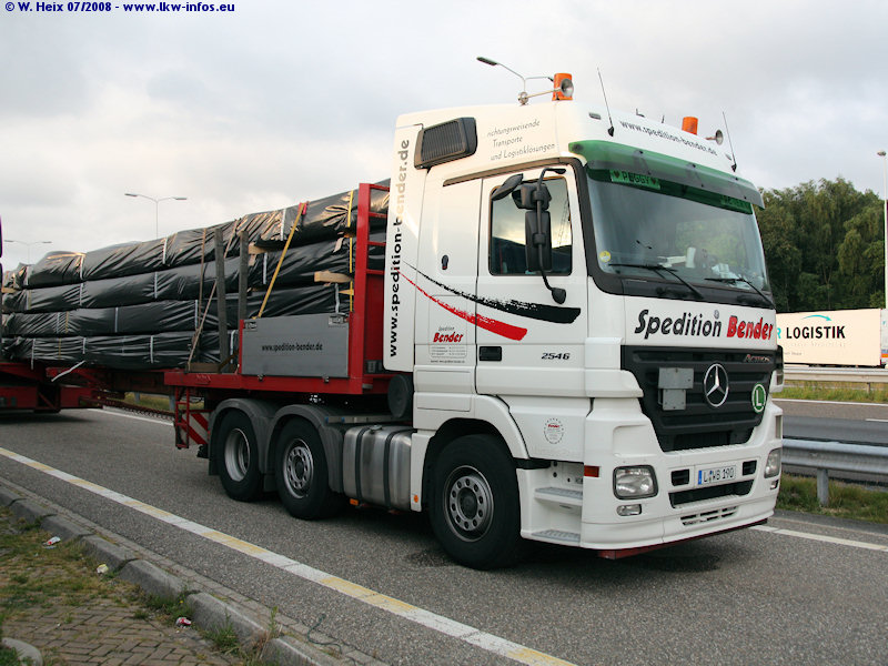 MB-Actros-MP2-2546-Bender-100708-03.jpg