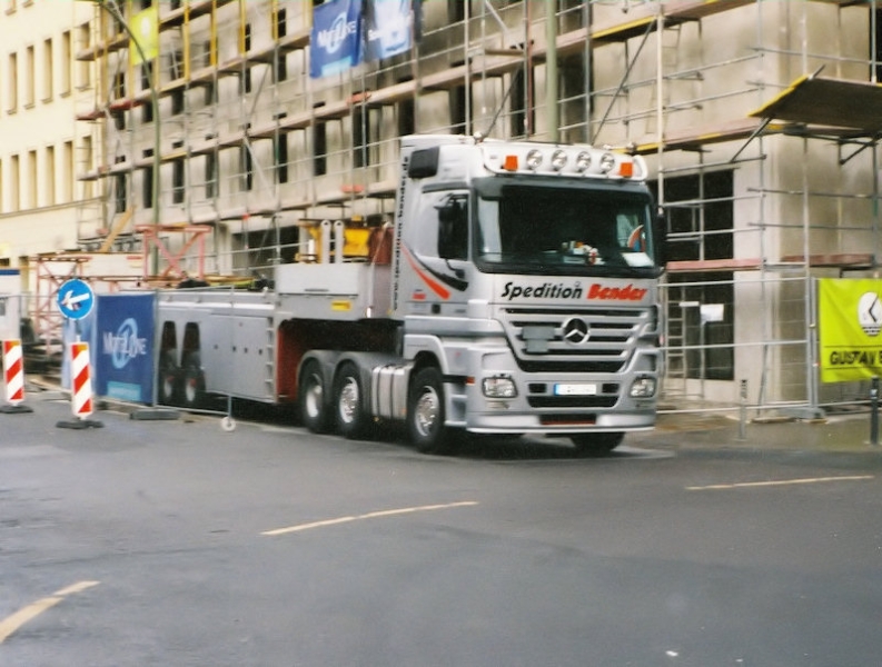 MB-Actros-MP2-Bender-Toepsch-020208-01.jpg - Andreas Töpsch