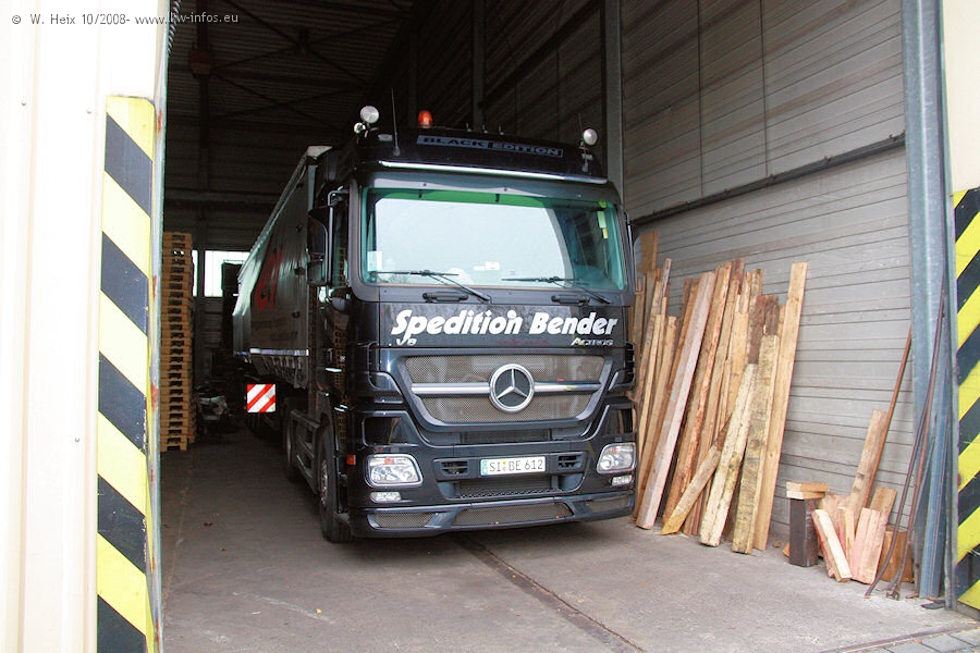 MB-Actros-MP2-1861-BE-Bender-261008-02.jpg