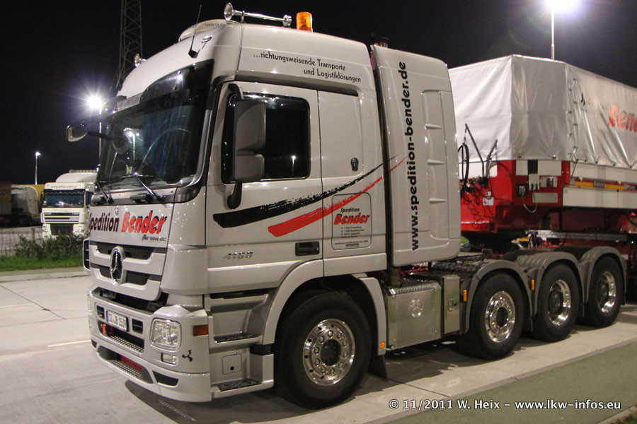 MB-Actros-3-4160-SLT-Bender-031111-06.jpg