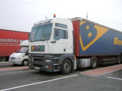 MAN-TGA-18460-XXL-Berger-Fustinoni-221106-02