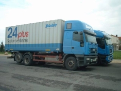 Iveco-EuroStar-Biehle-Schoener-310305-05