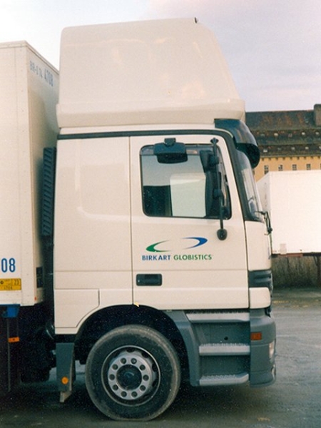 MB-Actros-1835-Birkart-Holz-010204-2-H.jpg - Frank Holz