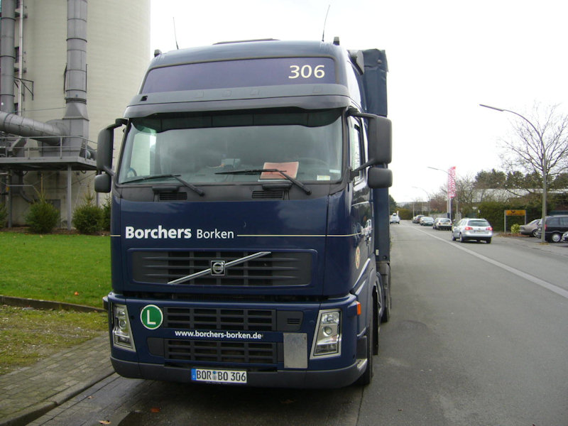 Volvo-FH12-420-Borchers-Voss-020208-03.jpg - Dominik Voß